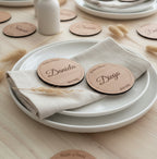Marcasitios de madera de haya personalizados para boda