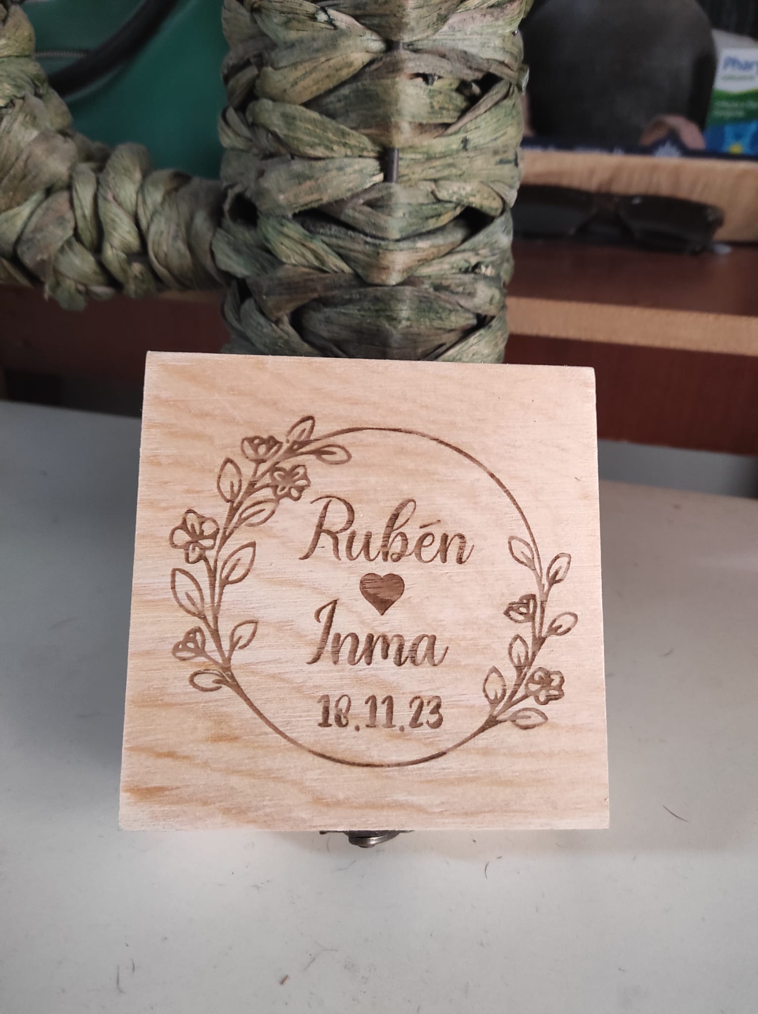 Caja porta alianzas